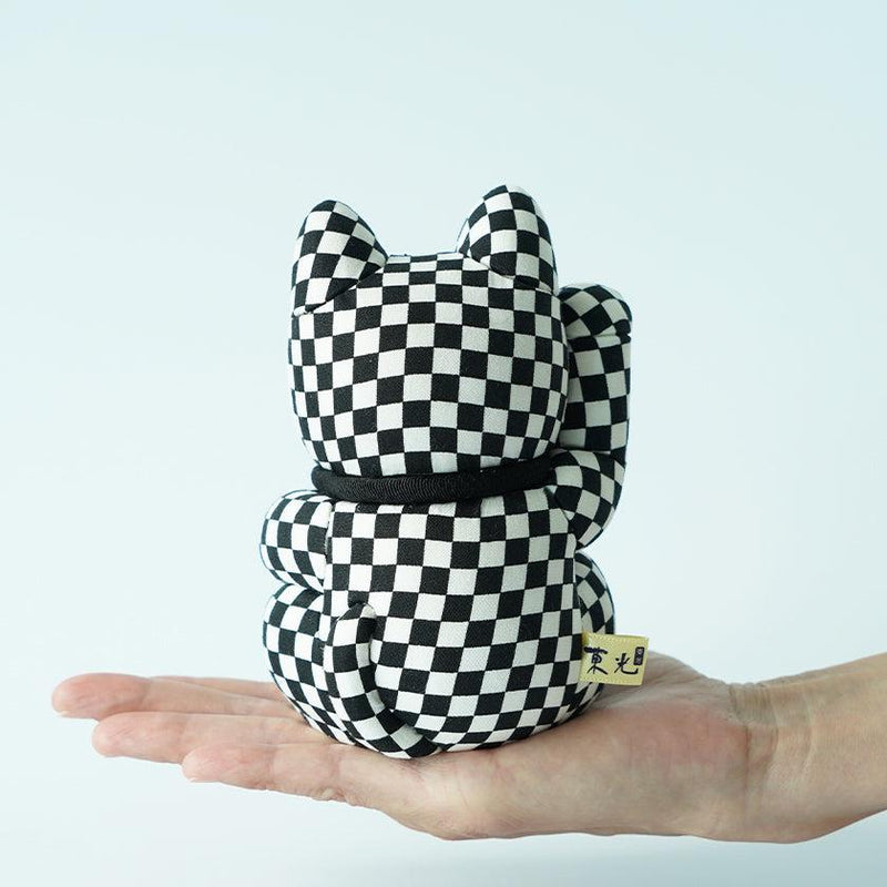 [Beckoning (Lucky) Cat] Maneki Neko Checkered Pattern Black (L) | Edo Art Dolls | ตุ๊กตา Kakinuma