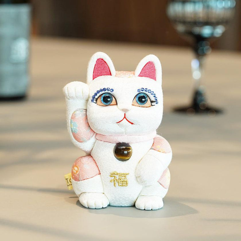 [Beckoning (Lucky) Cat] Maneki Neko Feng Shui DX White (M) | Edo Art Dolls | ตุ๊กตา Kakinuma