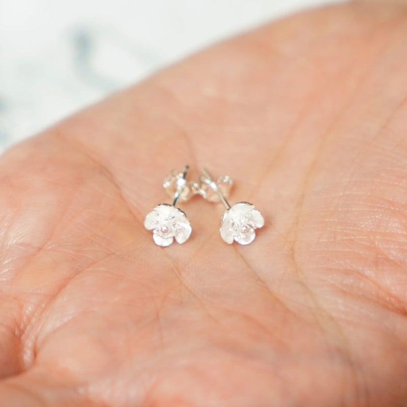 [PIERCED EARRINGS] JAPANESE APRICOT | CHECOS | SILVER WORK
