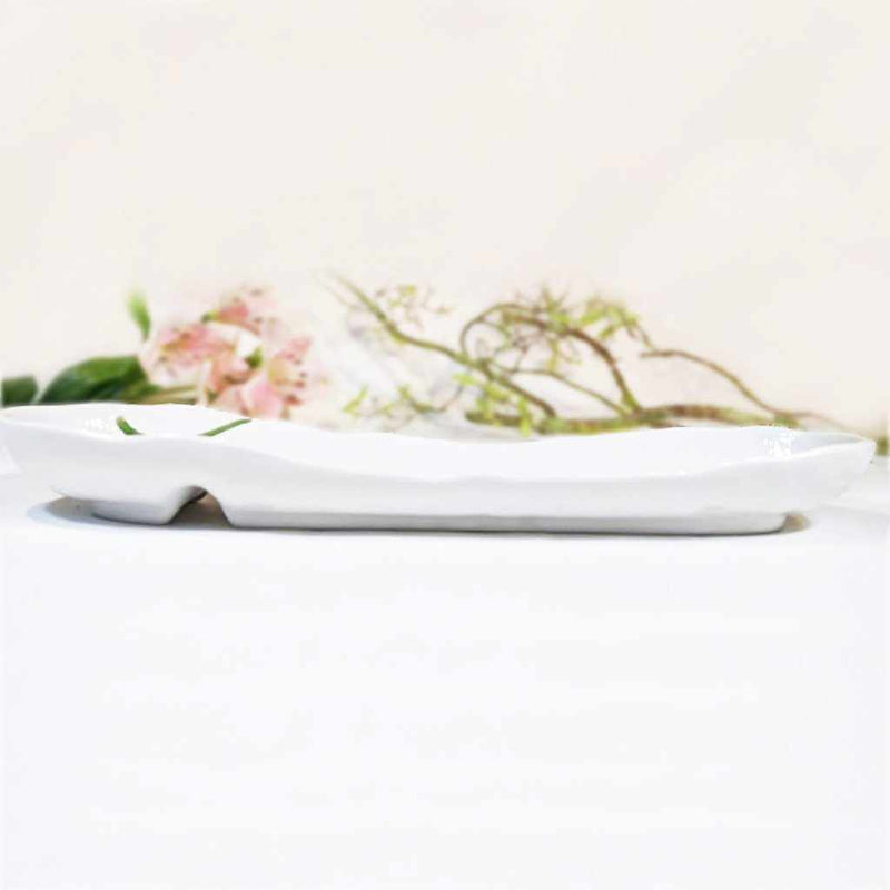 [LARGE PLATE (PLATTER)] LONG PLATE WITH BOAT-SHAPED PARTITION WHITE | MARUMO KATO POTTERY | MINO WARES
