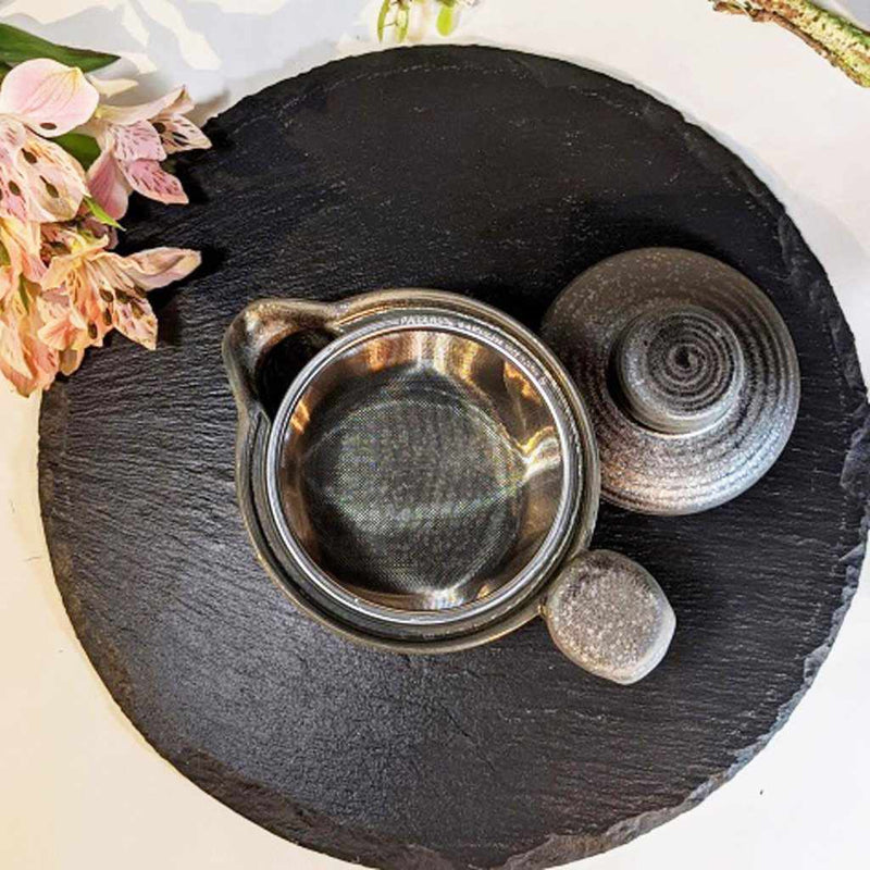 [ถ้วยชาญี่ปุ่น] หม้อสีดำปากกว้าง (พร้อม ami) | Marumo Kato Pottery | Mino Wares