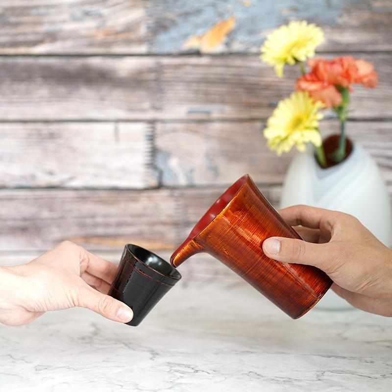 [SAKE BOTTLE & CUP SET] 3 PIECES SENSUJI UCHI-RED| YAKUMO LACQUERWARE[Pre-order: Scheduled to arrive in early October.]
