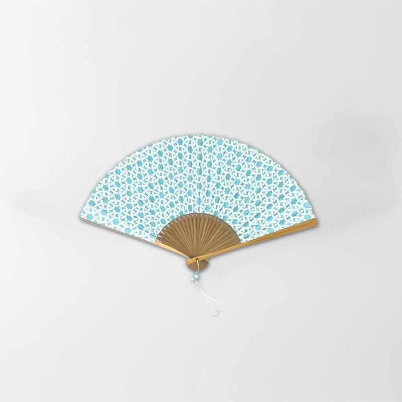 [HAND FAN] RAUSHIKI URUSHI LIGHT BLUE | KYOTO FOLDING FANS | RAKUKEI