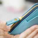 [เคสหนัง] Smart Move! แม่น้ำอ่อนนุ่ม เครื่องหนัง Rakukei