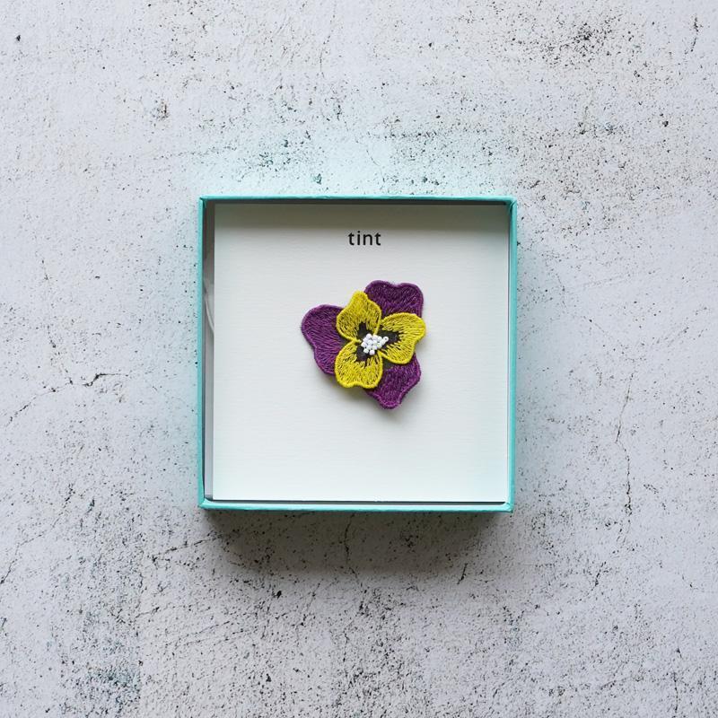 [BROOCH] TINT (PANSY) A | MORPHOSHERE | KYOTO YUZEN DYEING