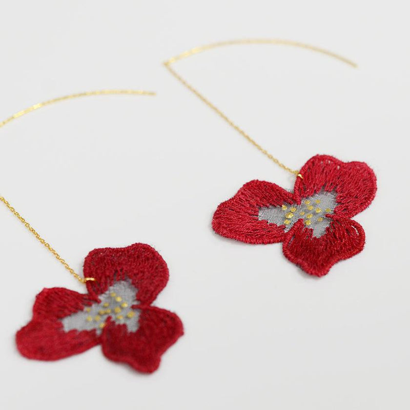 [귀걸이] Tint Pansy Double Cherry Flossoms (S) 빨간색 | 교토 유젠 염색 | 모포 스피어