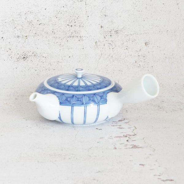 MIKAWACHI WARE JAPANESE TEA POT WITH HAND-PAINTED BLUE JYUSSO DESIGN | HIRADO SHOUZAN