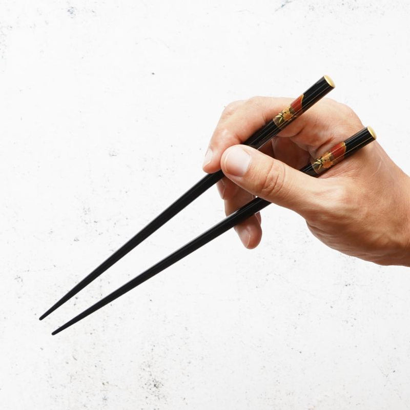 [ตะเกียบ] ทองคำวาดด้วยมือหรือเงิน Lacqur Fuji ดอกซากุระสีดำ (1 ชุด) | Hashimoto Kousaku Sikki | wajima lacquer