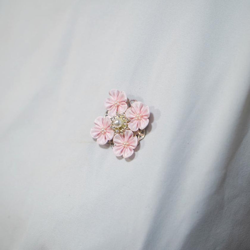 [配件4件]嬰兒粉紅色（Barrettes，Broooches，耳環，袋孔）| J.味道*布花配件| Tsumami Kanzashi.