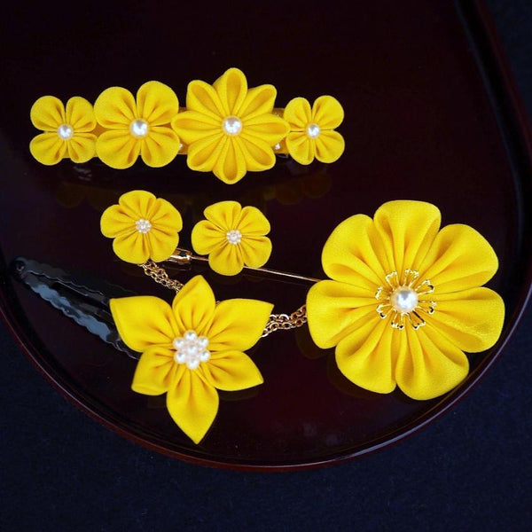 [ACCESSORY 4 PIECES] GOLDEN YELLOW (BARRETTES, HAT PIN BROOCHES, EARRINGS, HAIRPINS) | TSUMAMI KANZASHI