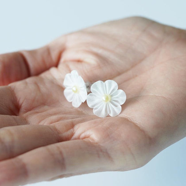 [액세서리] 천 꽃 gofun (흰색) | 츠마미 칸 자시