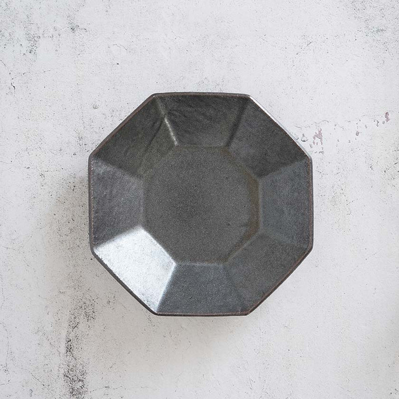 [碗]八角形黑釉| Yoshimi Gama | Otani Ware.