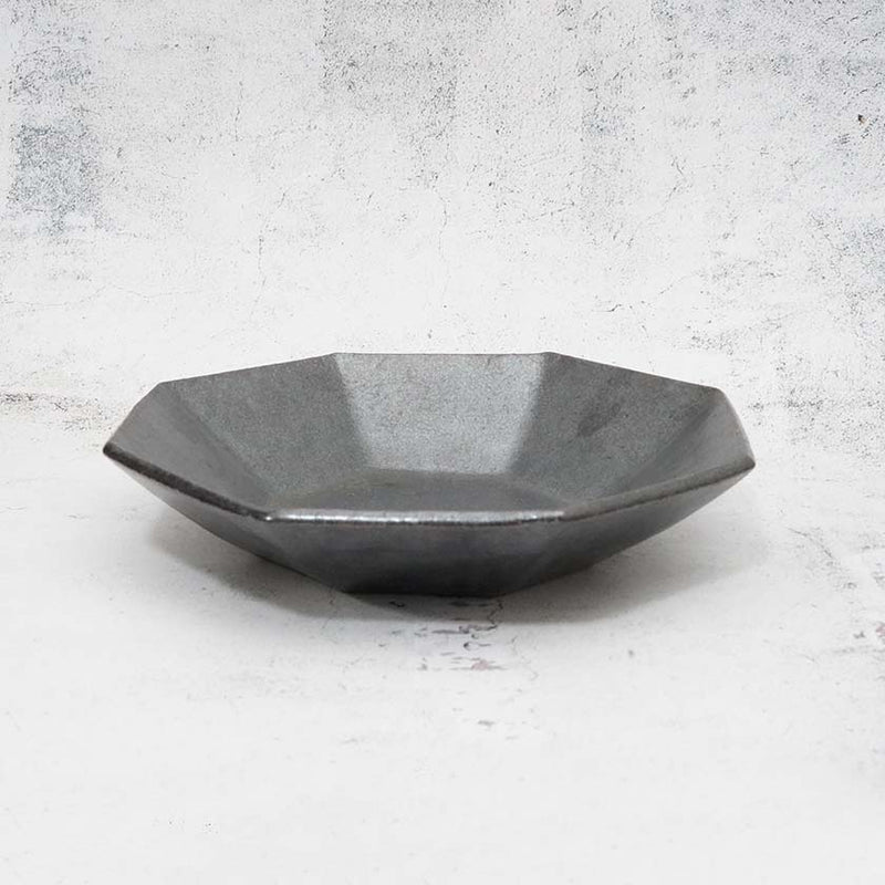 [碗]八角形黑釉| Yoshimi Gama | Otani Ware.