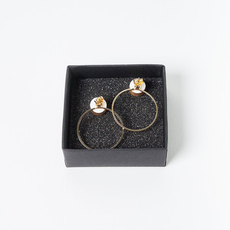 [刺耳的耳環]白色瓷黃金| Imari-Arita商品| 6.KILN