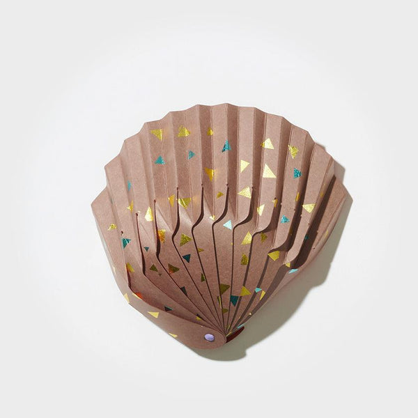[พับกระดาษ] กระดาษชามเปลือกหอยรูปสามเหลี่ยมฟอยล์สีน้ำตาล Yushima-Art | กระดาษตกแต่ง