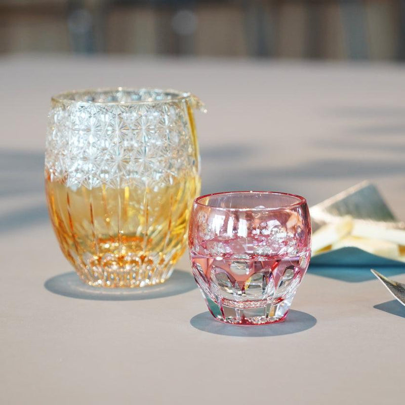 [술 컵] 전통 공예의 Satoshi Nabetani 마스터에 의해 술 컵 체리 | 카가미 크리스탈 | 에도 컷 유리