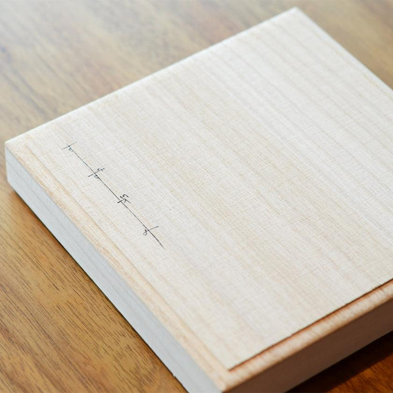 [大盤子（拼盤）] Paulownia Wood禮品盒13×13 |高田銅牌