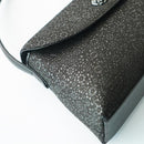 [手提包] d阿拉伯式菊花（黑色底漆和黑色漆）| Koushu Inden（漆的鹿皮工藝品）| inden-ya