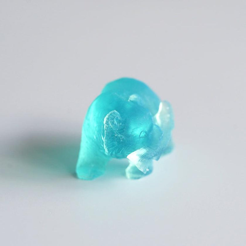 [입상] 싱크 콥 연어를 먹는 곰 (밝은 파란색) | Ainu 공예품