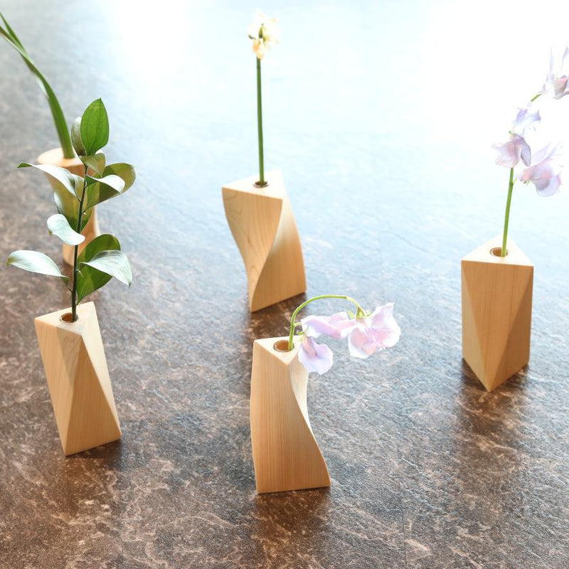 [แจกัน] แจกันดอกไม้ (สามเหลี่ยม B) | งานไม้ Kino-sachi