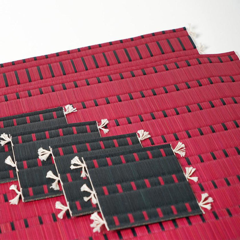 [Set Mat] 4 Coasters (Black) & 2 Place Mats (สีแดง) | Tatami | Tatamiya Tatsuzo