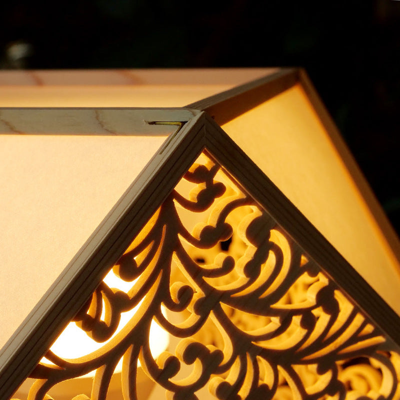 Image is for illustration purposes.(Image of KIRIKO STAND LIGHT (M) ARABESQUE in the same series.)