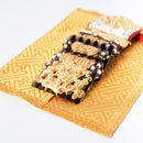 The pattern on the inner bag may vary depending on the product.