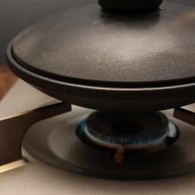 [หม้อหุง (หม้อ)] ตะแกรงจานถ่านโดยไม่มีที่จับ (ไฟโดยตรง & IH) | Homusubi | การแปรรูปคาร์บอน