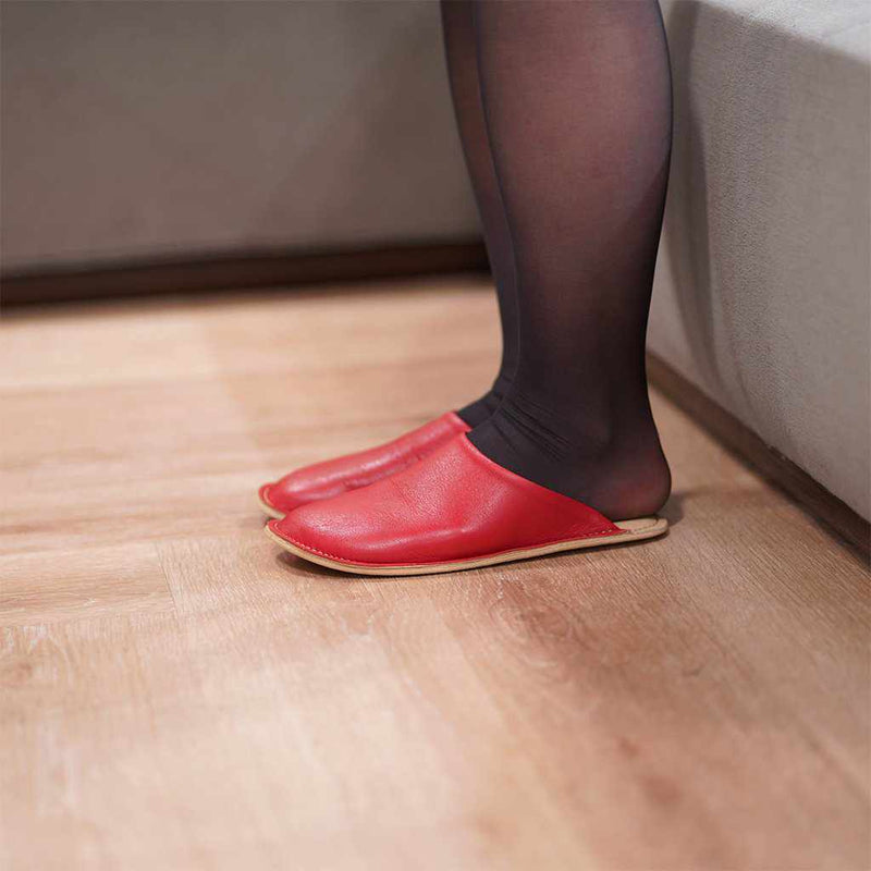 [รองเท้าแตะ] รีลาหนังแท้ห้องเรียบ Sabo (สีแดง) | การแปรรูปหนัง